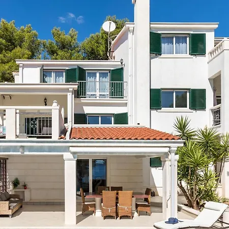 Croatia شقة تروغير